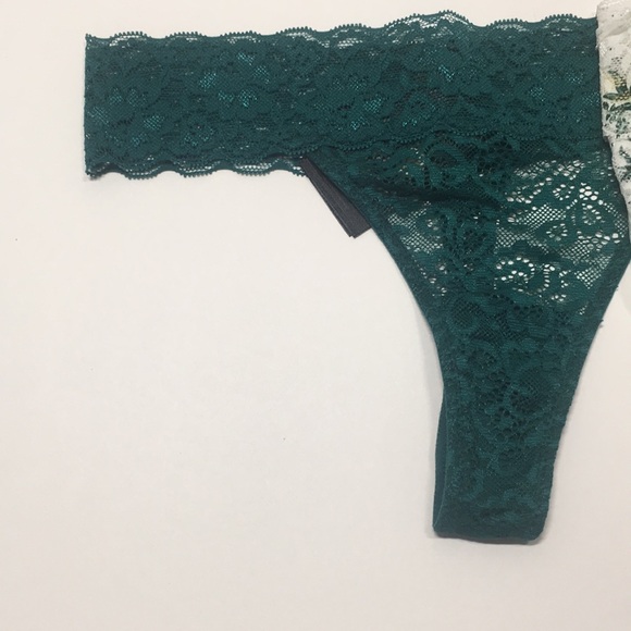 H&M 2 pack of thong lace panties. - Picture 2 of 5